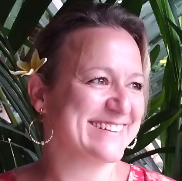 Anne-Sophie CALLEWAERT Psychogénéalogie Énergétiqu