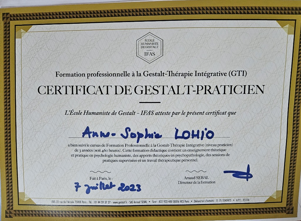 photo diplome Anne Sophie Lohio 