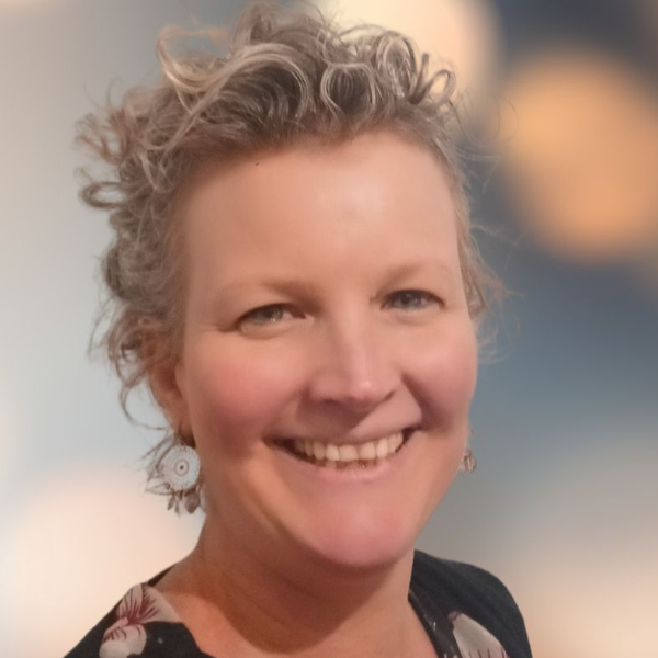 Diane Jullien, C-lEste