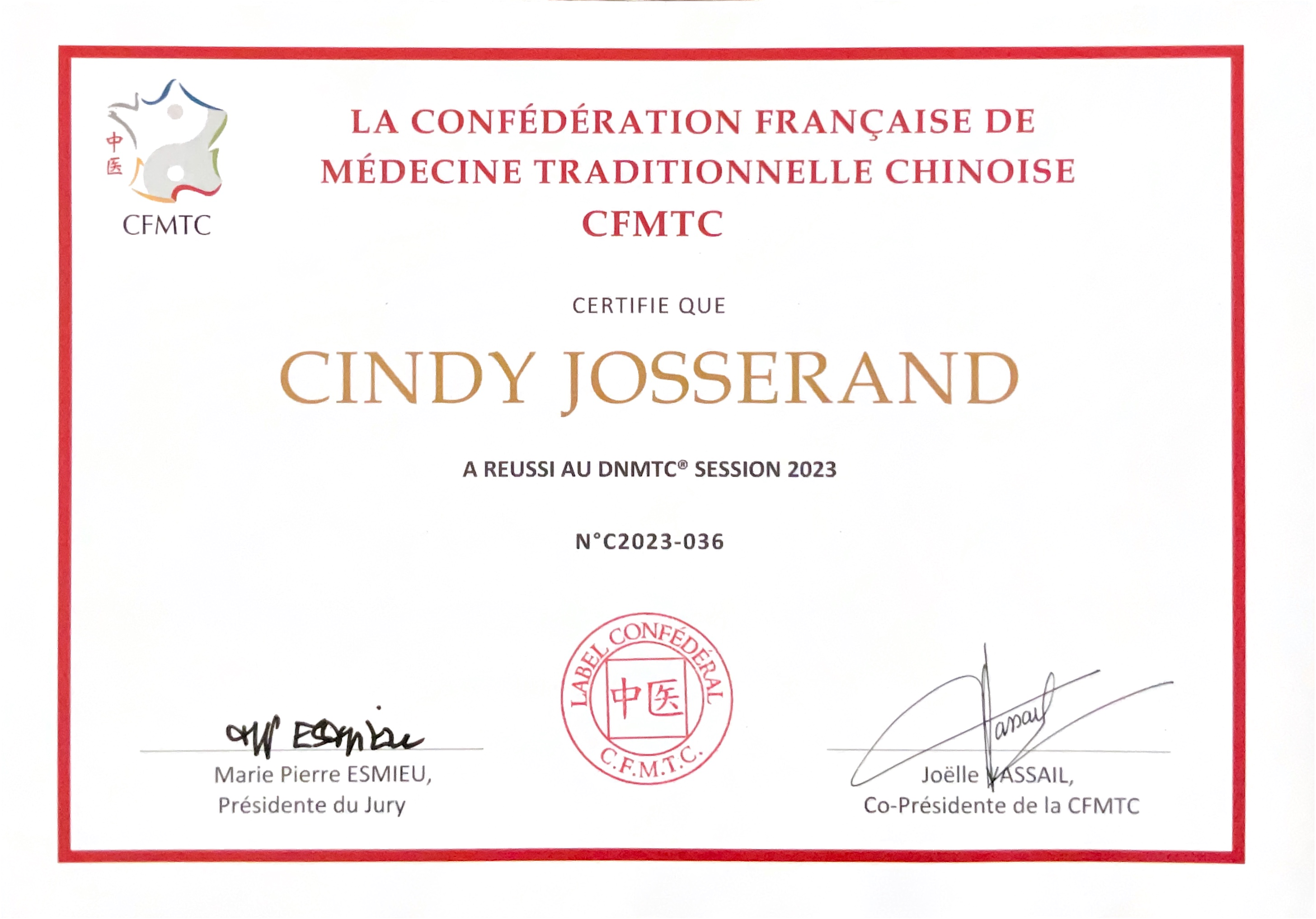photo diplome Cindy Josserand - Soins Traditionnels Chinois