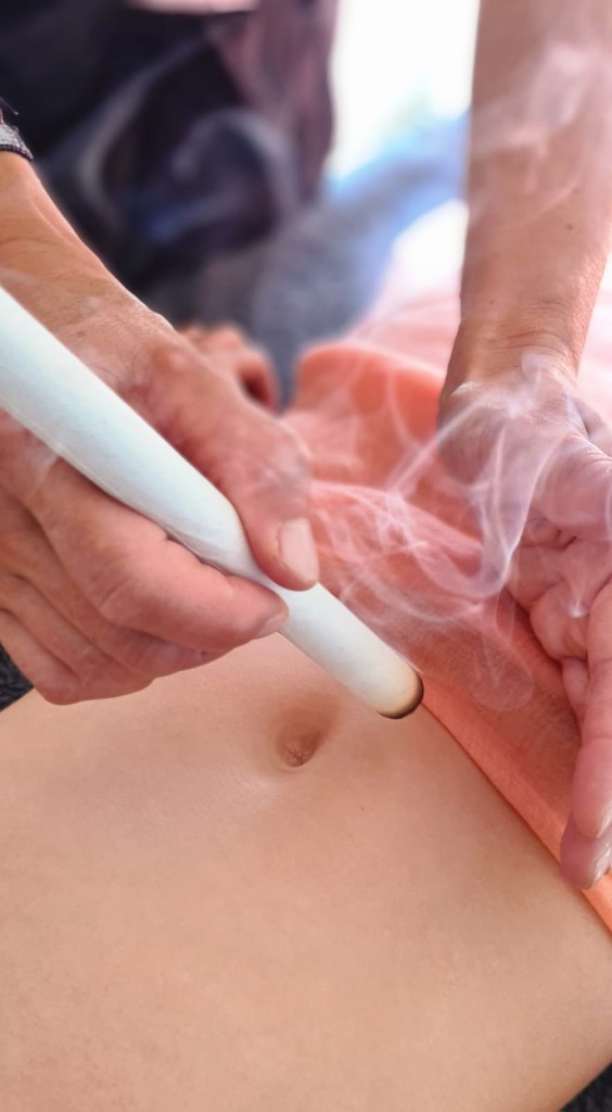 photo seance Cindy Josserand - Soins Traditionnels Chinois