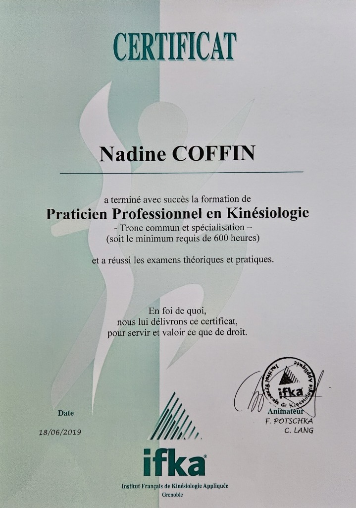 photo diplome Nadine Coffin