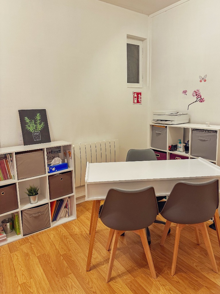 photo cabinet Aurélie D.