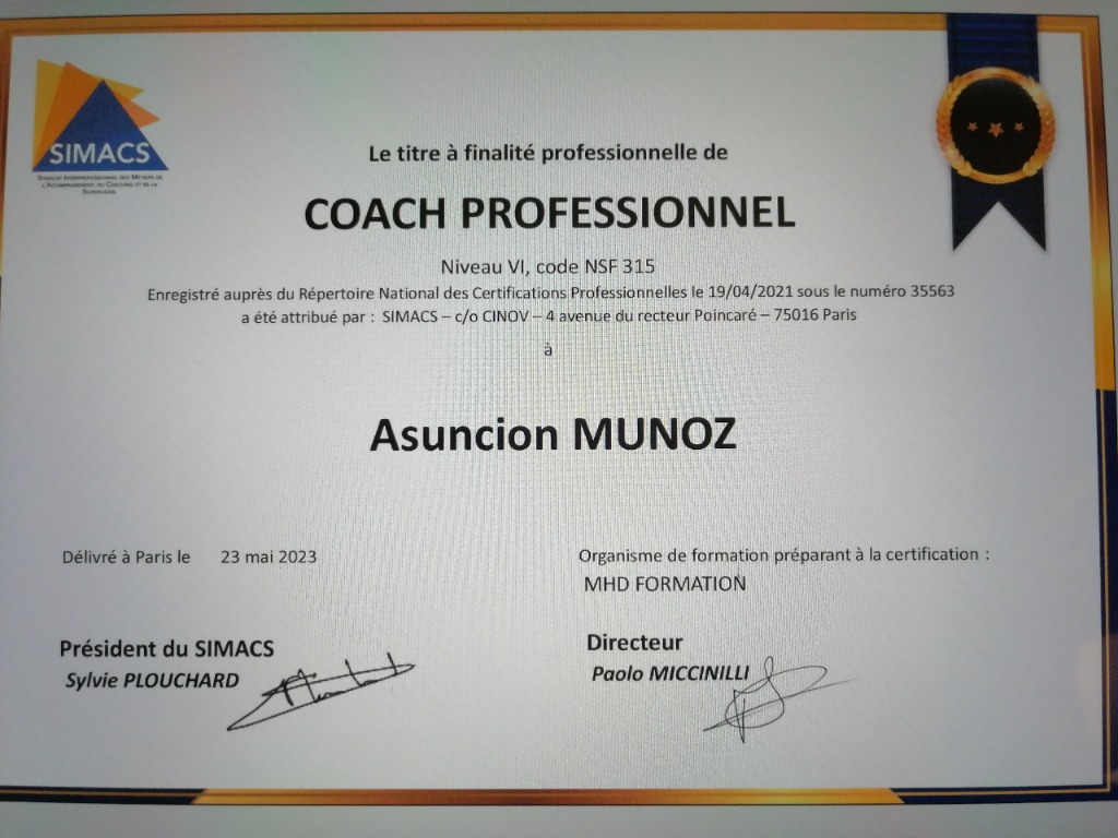 photo diplome Chon Muñoz - EDENtity Coaching