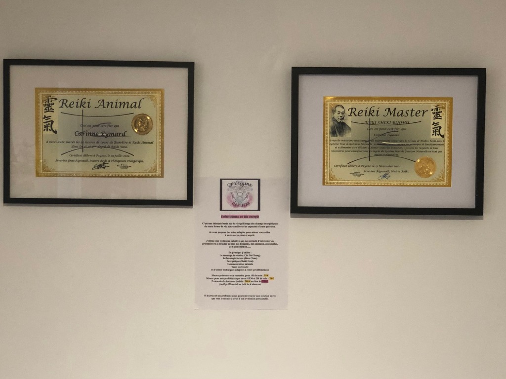 photo diplome Carinne EYMARD