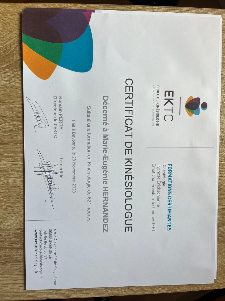 photo diplome Marie-Eugénie HERNANDEZ