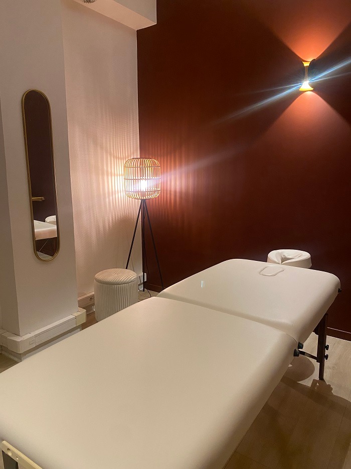 photo cabinet VALERIE DE MEDEIROS