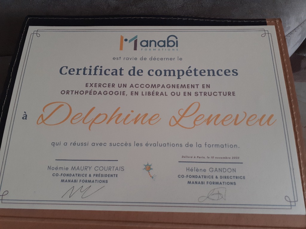 photo diplome Delphine Leneveu 