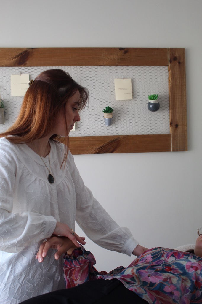 photo seance Clarisse Morin Kinésiologue