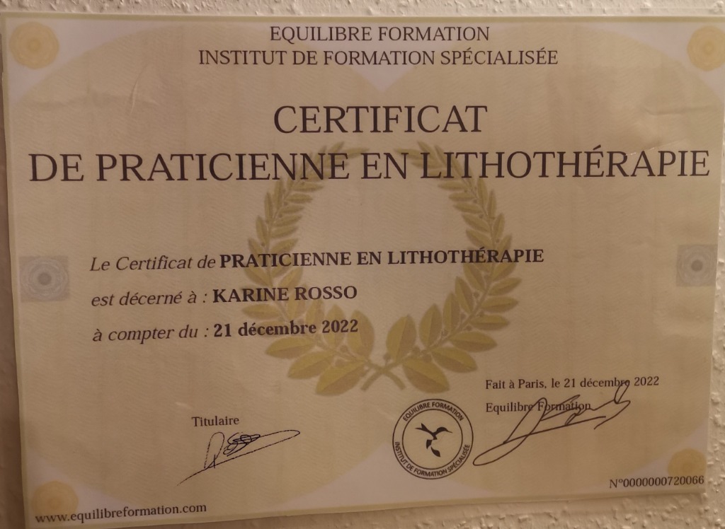 photo diplome Voyante. Médium... Praticienne lithothépie
