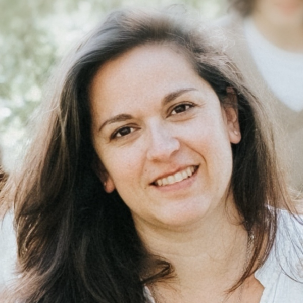 Cécilia Vergendo Passant