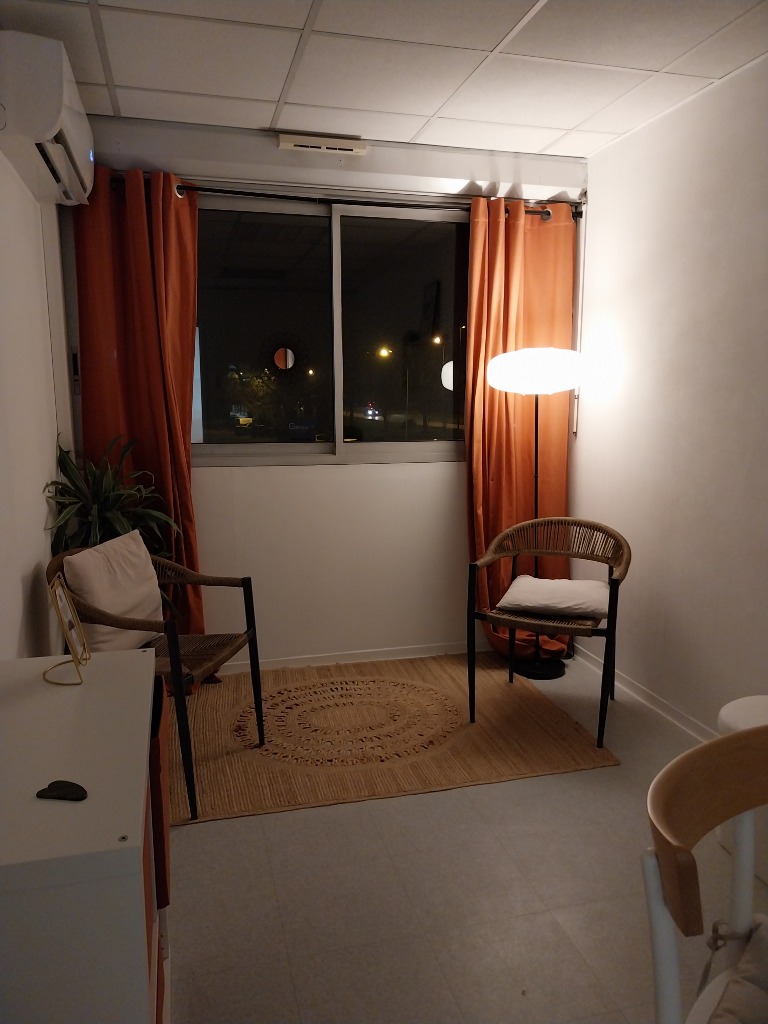 photo cabinet Isabelle ETCHEVERRY