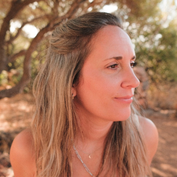 HAWKOWA _ LAURA SAINT-GERMAIN