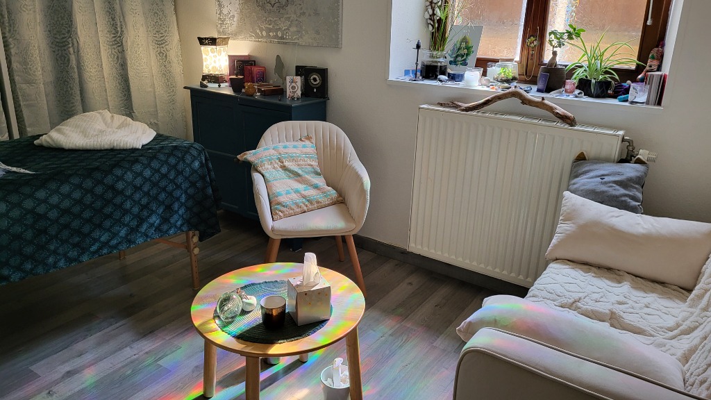 photo cabinet Johanna Lenne Kinesiologie