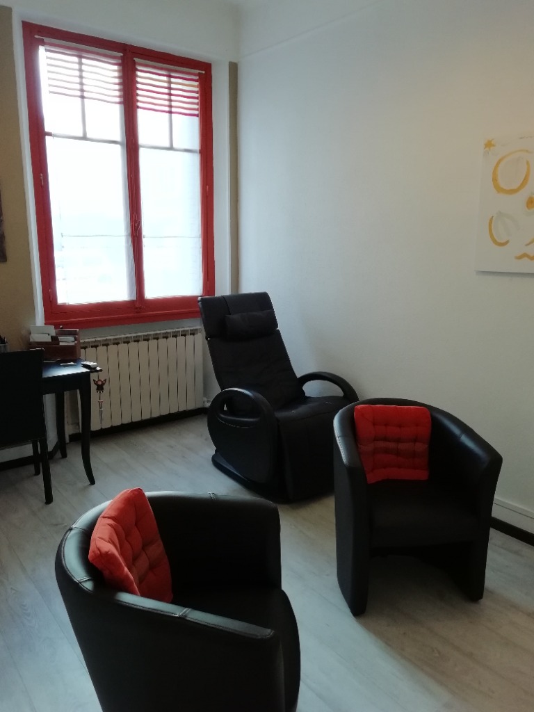 photo cabinet Adrien Saxod