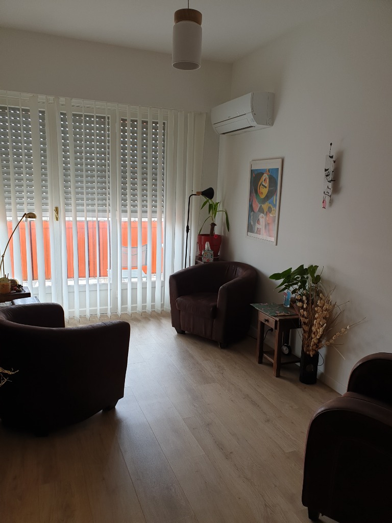 photo cabinet VERONIQUE ESKENAZI