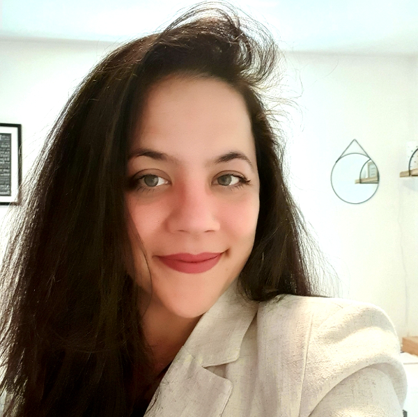 Alexandra LAVEDRINE Hypnothérapeute et Sophrologue