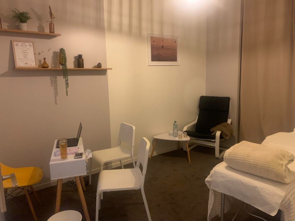 photo cabinet Kahina Lamara