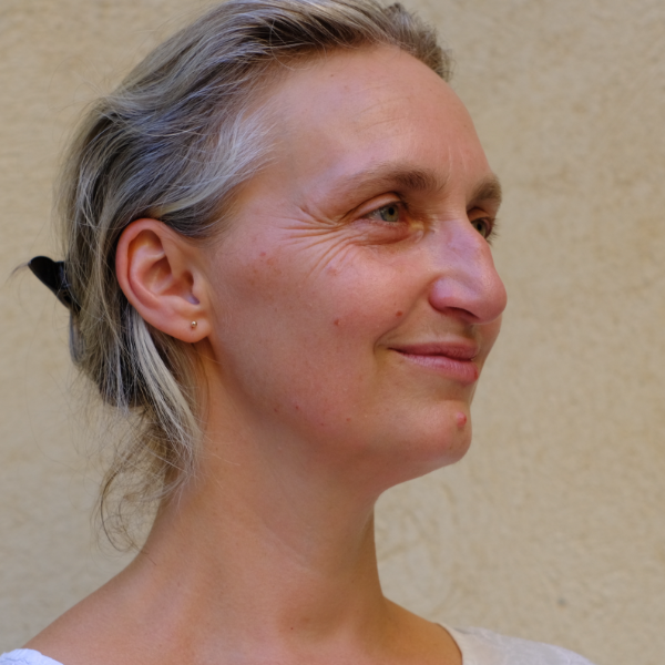 Emmanuelle Bennani-Caillouët