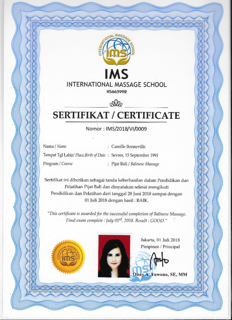 photo diplome Camelia Massages