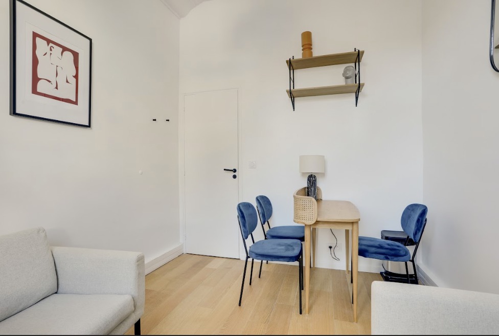 photo cabinet NATHALIE DELIN