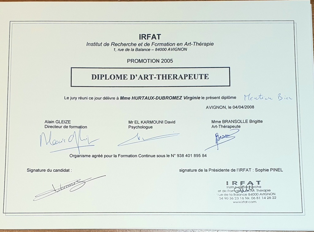 photo diplome Virginie HURTAUX