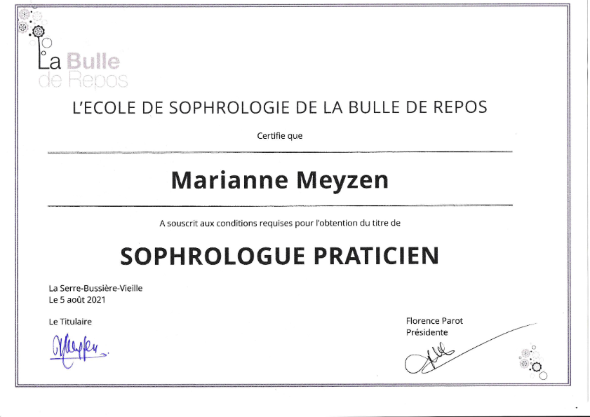 photo diplome MARIANNE MEYZEN RÉCALDE