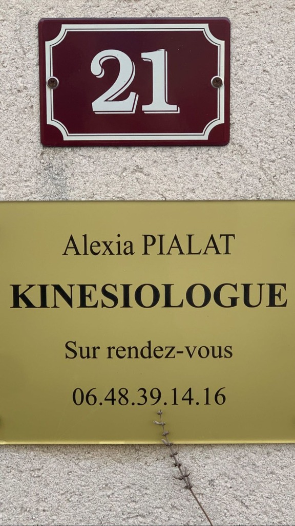 photo diplome Kinésiologie Alexia Pialat