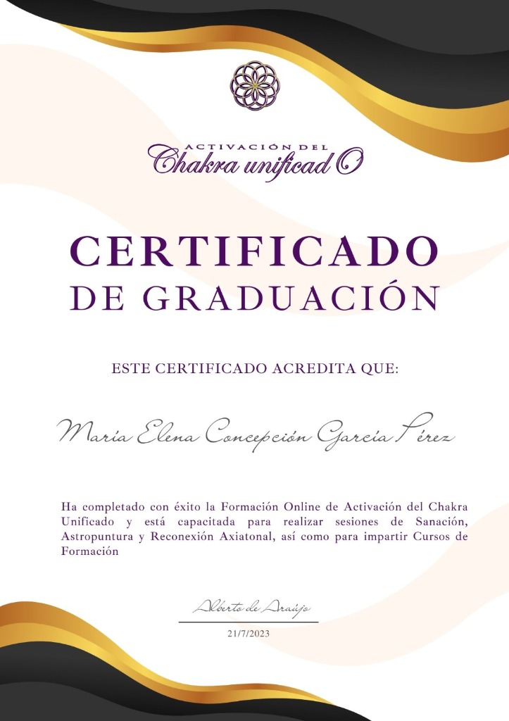 photo diplome María Elena Concepción García Pérez