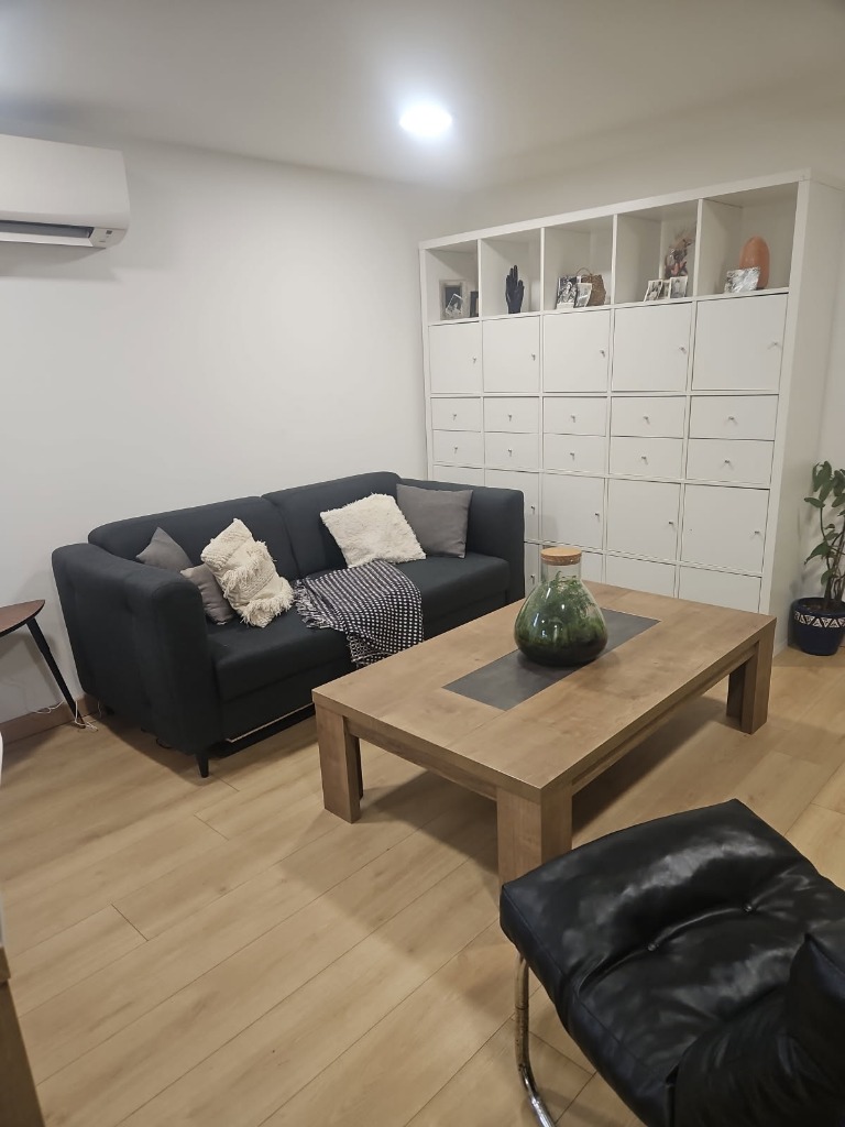 photo cabinet JOANNY MARGAUX 