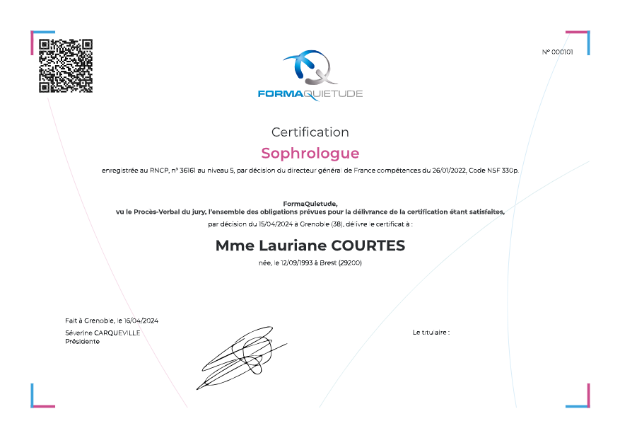 photo diplome Lauriane Courtès Sophro & Stress
