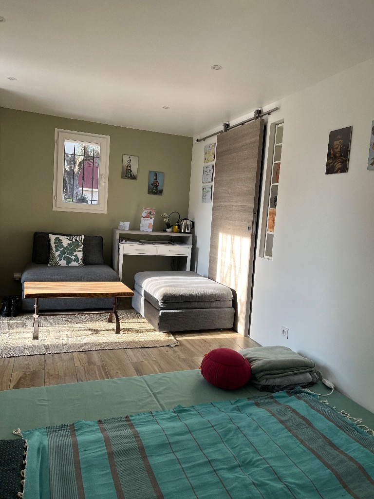 photo cabinet PEREZ geneviève