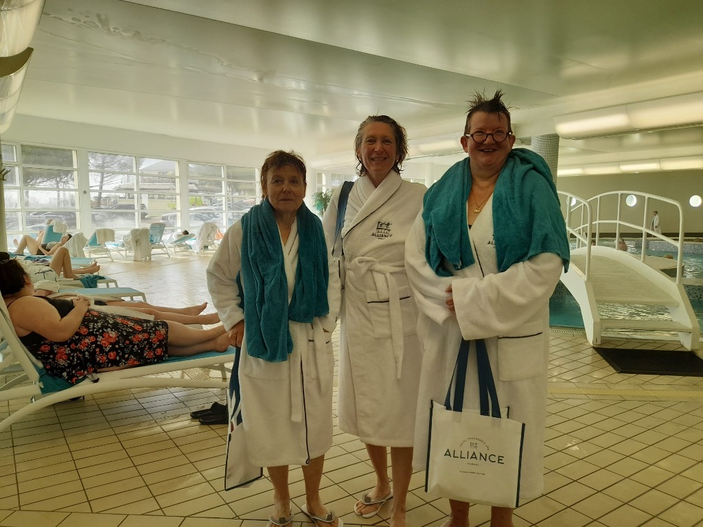 photo cabinet Debord guiard anita