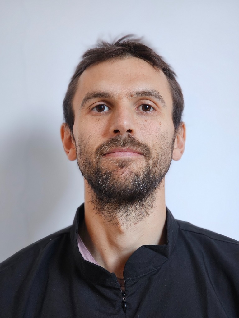 photo portrait Benjamin Cavailles Shiatsu