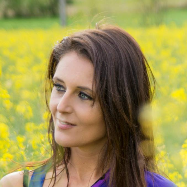 Delphine karoubi - ABHYANGA64 -AYURVEDA A PAU