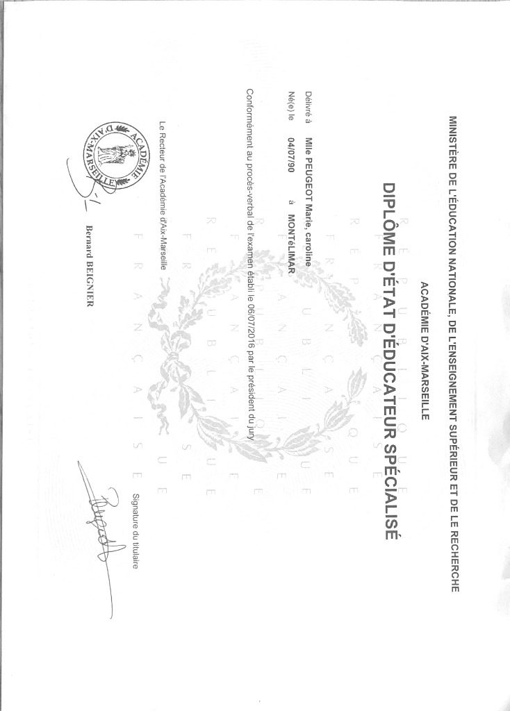 photo diplome MARIE PEUGEOT