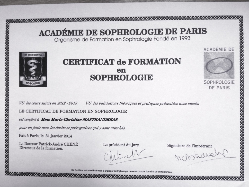 photo diplome Mastrandreas Marie