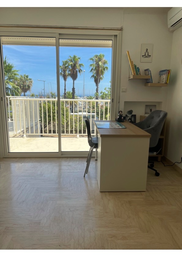 photo cabinet Eva PRÉCLOUX