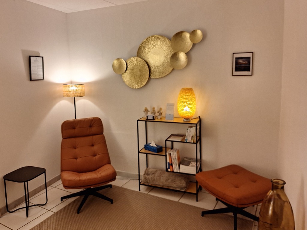 photo cabinet BCO SOPHROLOGIE / Bernard CARRET-OLLIVIER