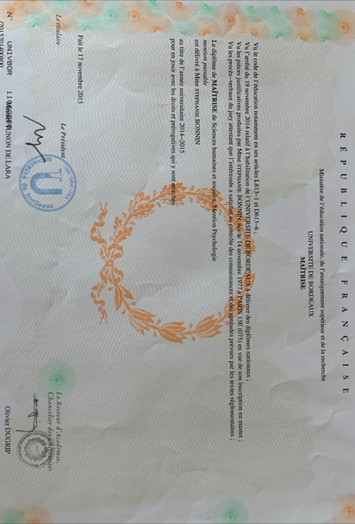 photo diplome Stéphanie Bonnin Psychologie de la Santé