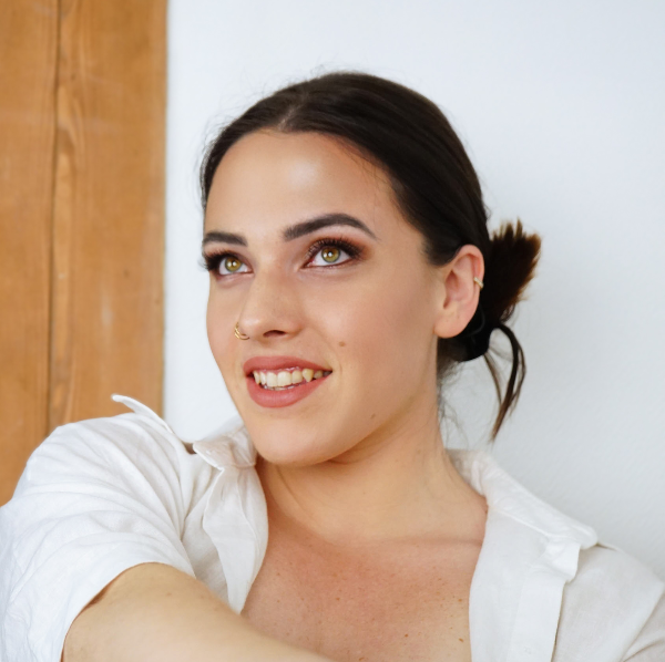 Victoria Djordjevic - Thérapeute holistique