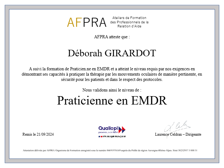 photo diplome Déborah Girardot