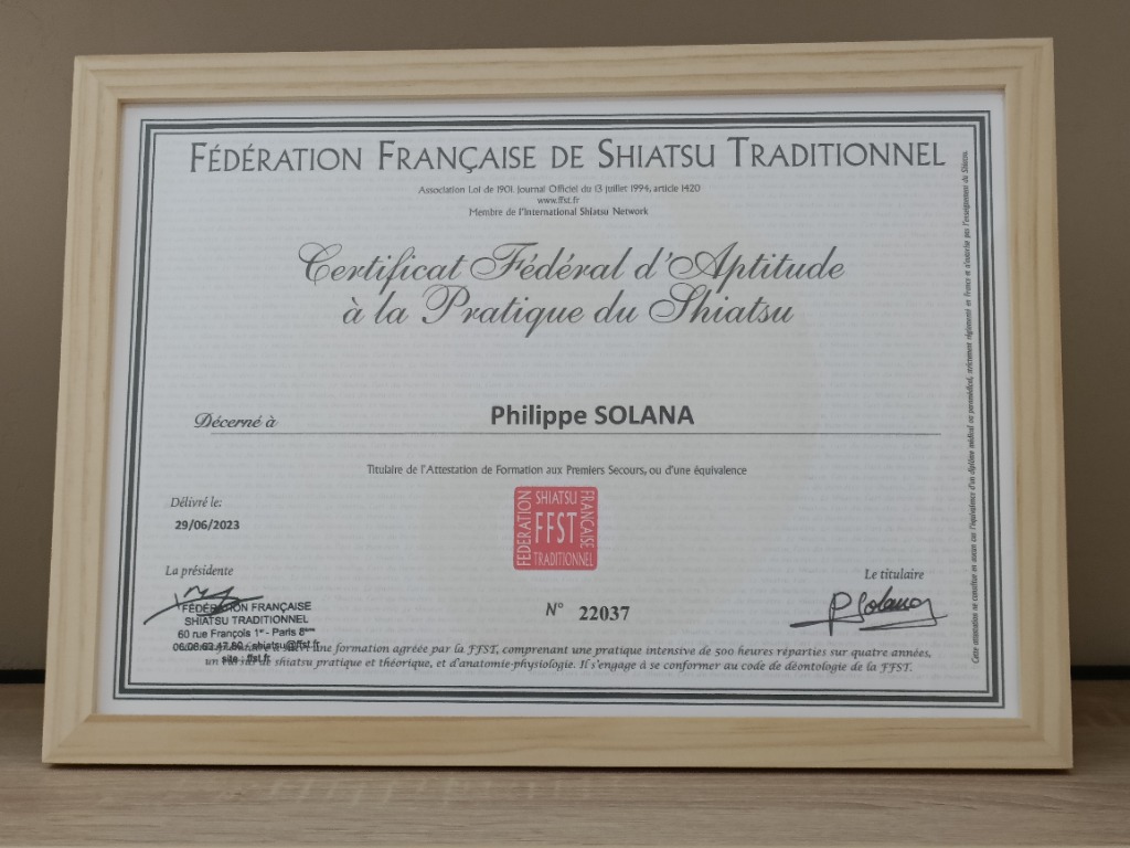 photo diplome MAISON DU SHIATSU PHI LAO-SAN
