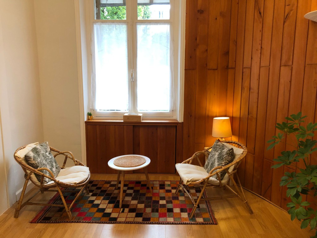 photo cabinet Anne GIRAUD - Ouvre-Boîtes