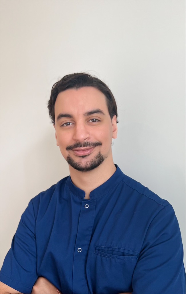 photo portrait Farid Agmar -Ostéopathe Clichy