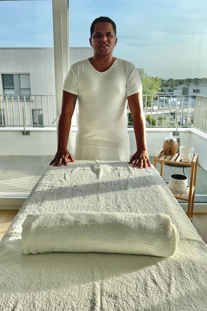 photo portrait Emmanuel Massages Bien-être