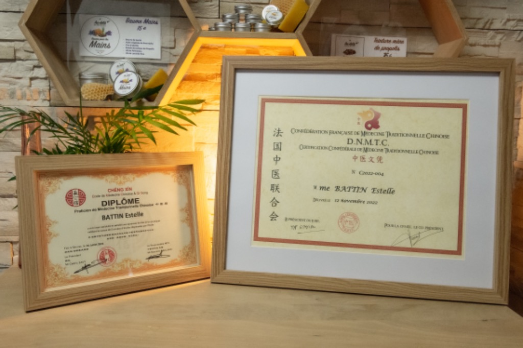 photo diplome DAO XING - Estelle BATTIN