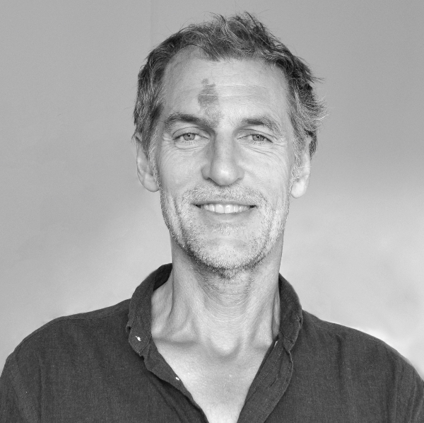 Jean-Pierre Girault / T’ONG Avenue