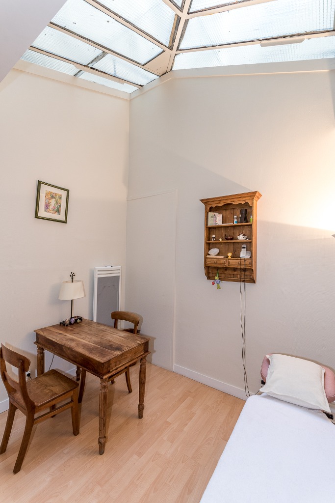 photo cabinet CHARLES Dominique