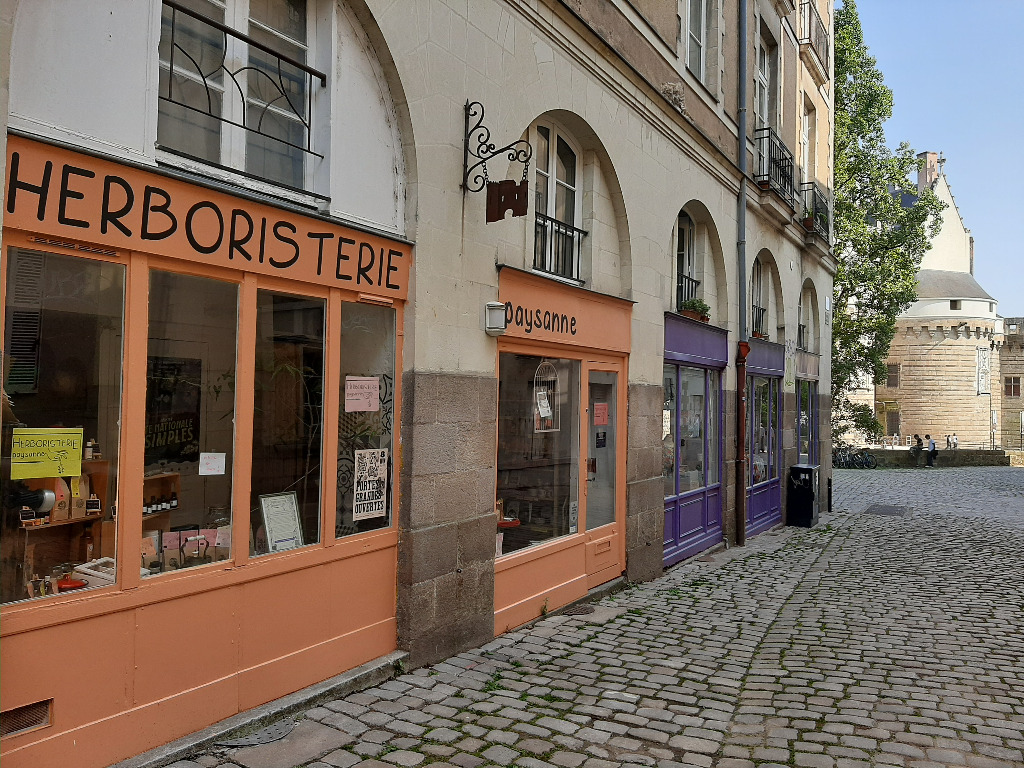 photo cabinet Herboristerie Paysanne